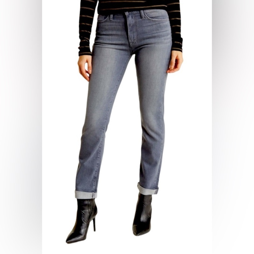 HUDSON BLAIR - high rise straight cropped jeans size 23 color- pedal casual NWOT